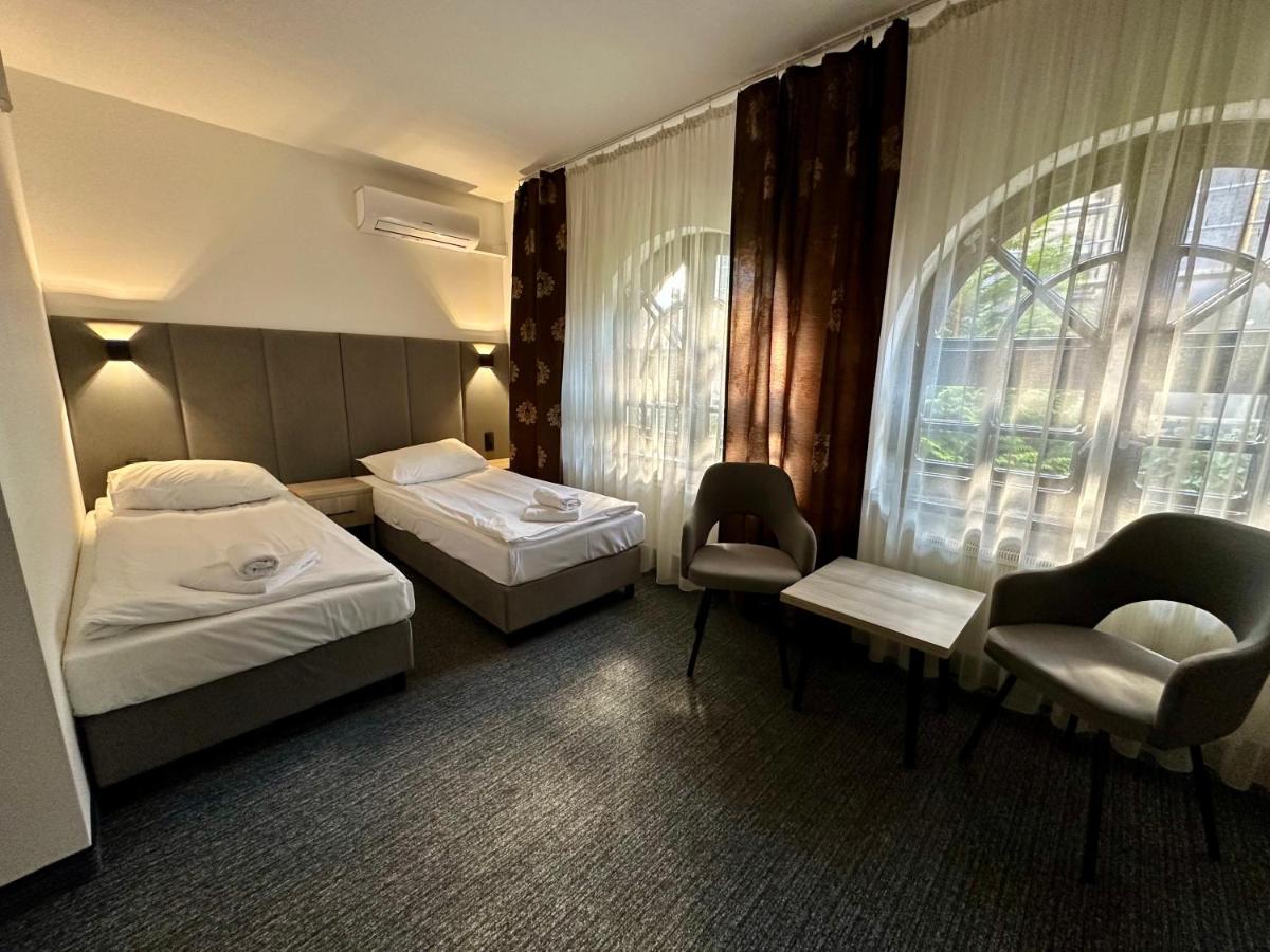 Villa Stary Kalisz - Housity