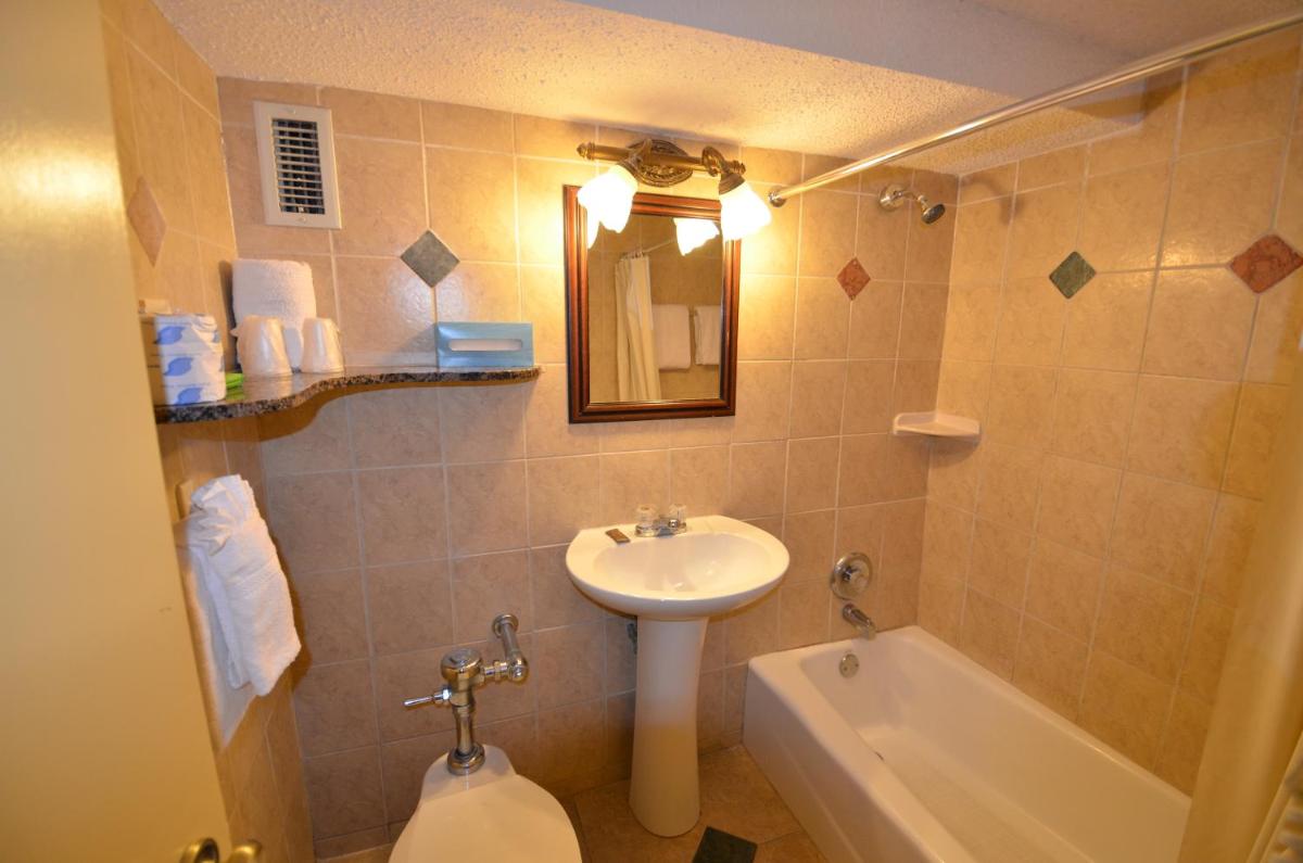 Sea Club Ocean Resort - Housity
