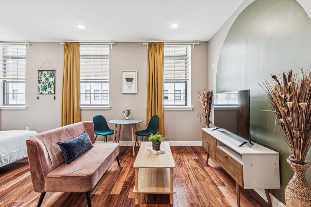 Stay at Luna on Callowhill - Hizvo