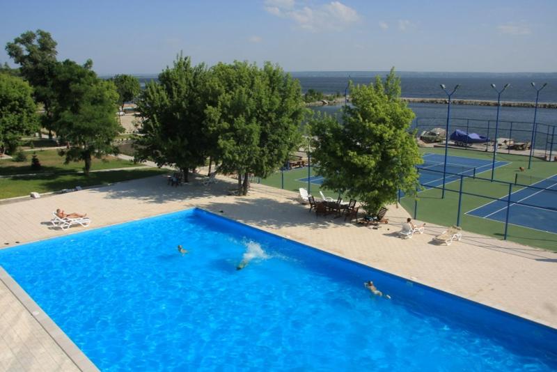 Zolotie Peski - Housity