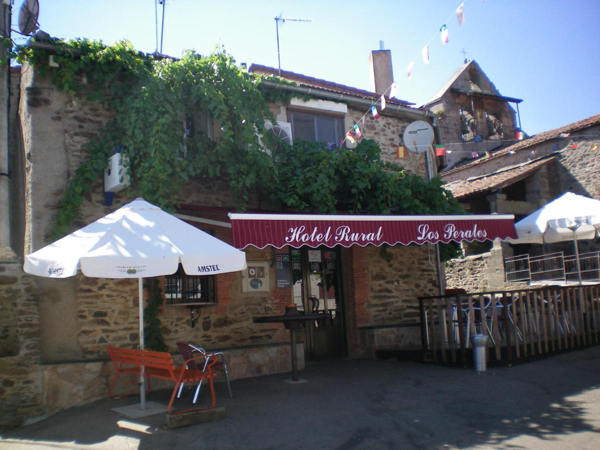 Hotel Rural Los Perales - Housity