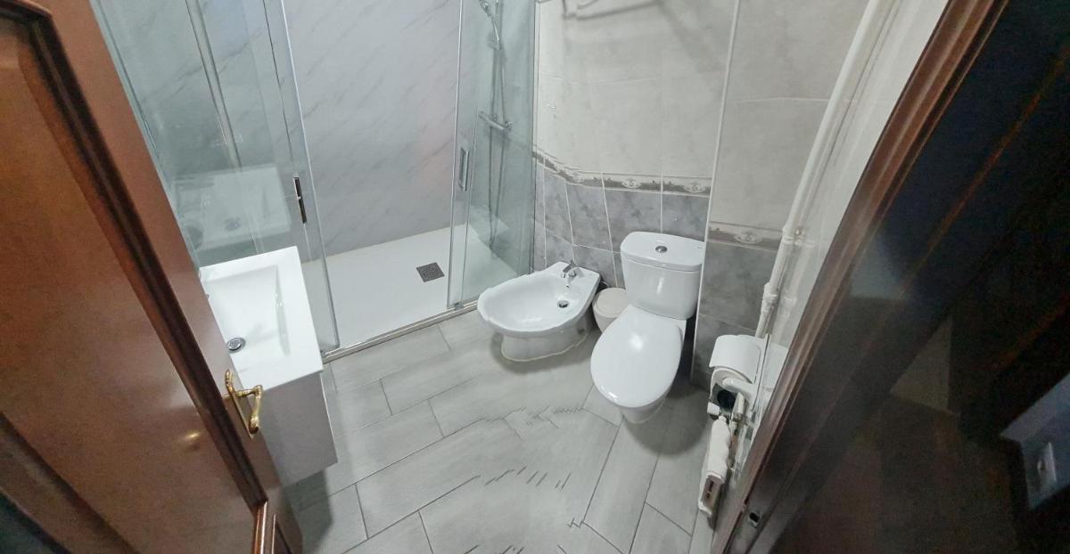 Apartamento Turístico Menéndez Pelayo -Vigo - Housity
