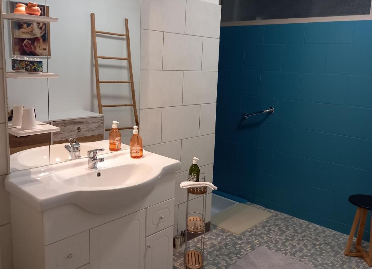 La Gisière, Chambres d'hôtes - Hizvo
