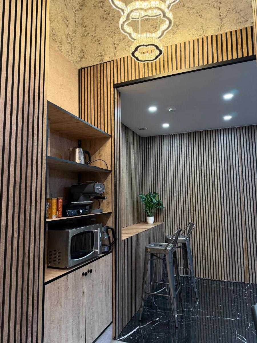 Senda Hostel Retiro - Atocha & Madrid Centro - Housity