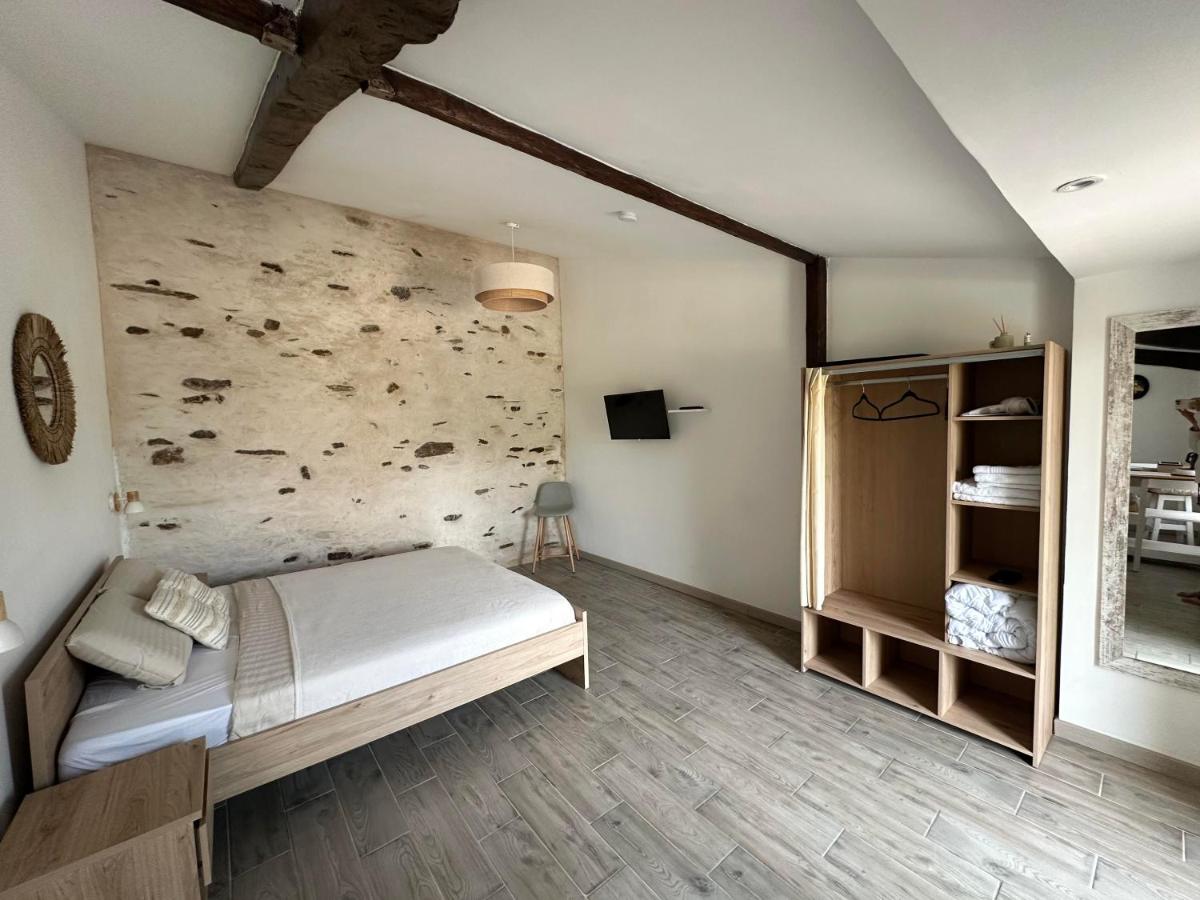Chambres d'Hôtes ''SOUS L'OMBRE DES MIMOSAS'' - Housity
