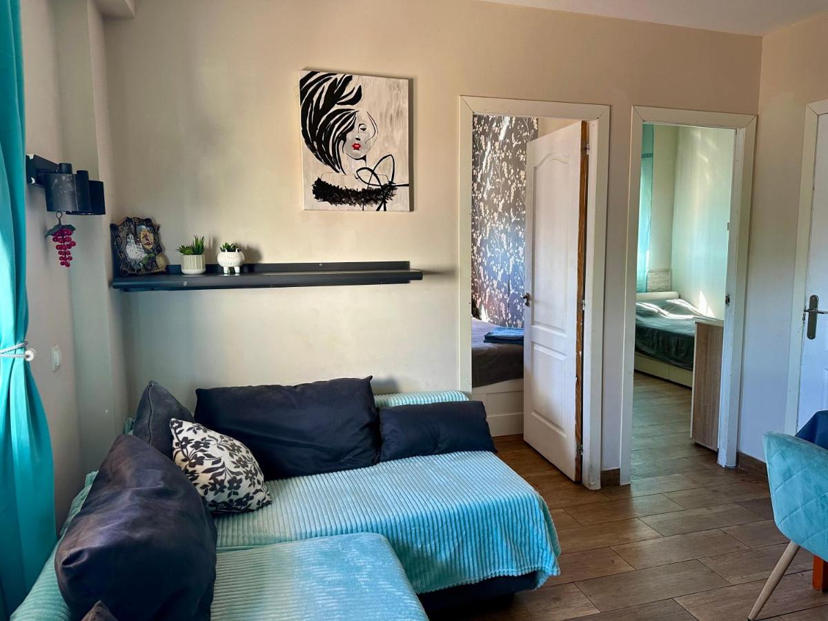 Sea view apartment - Housity