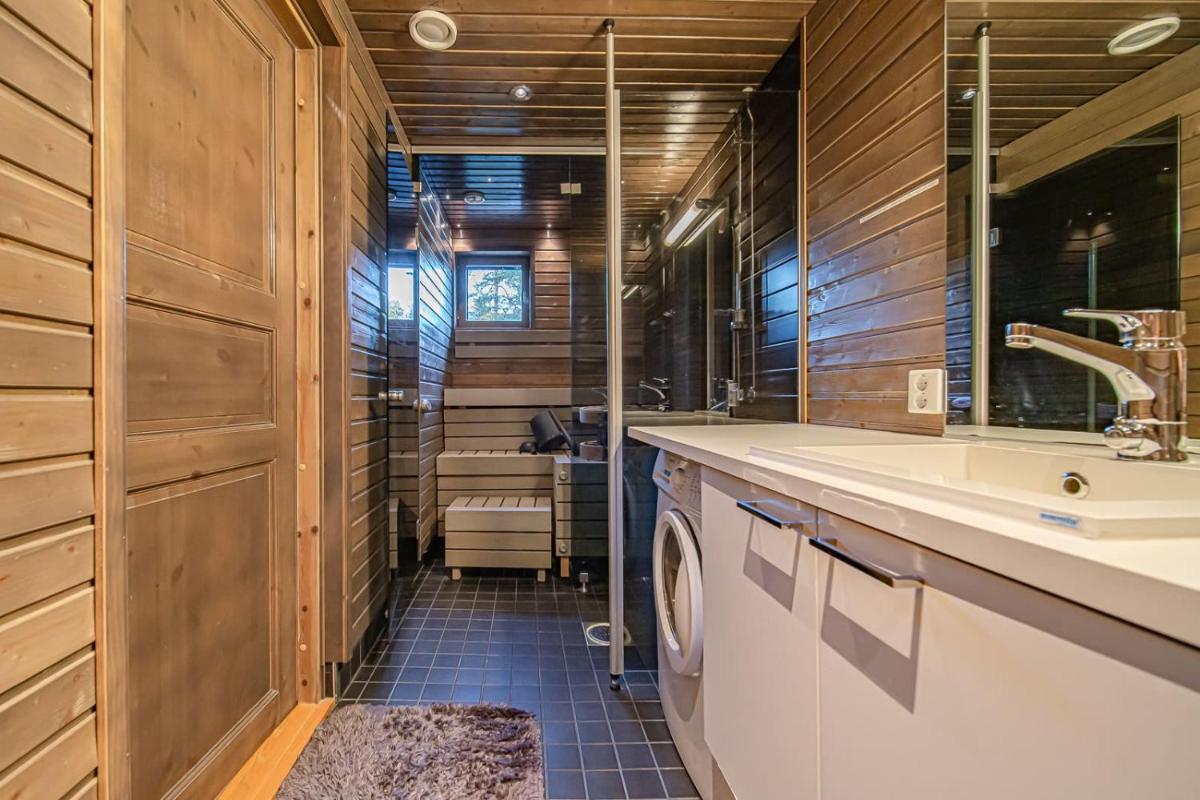 Lumi City Apartment - Housity