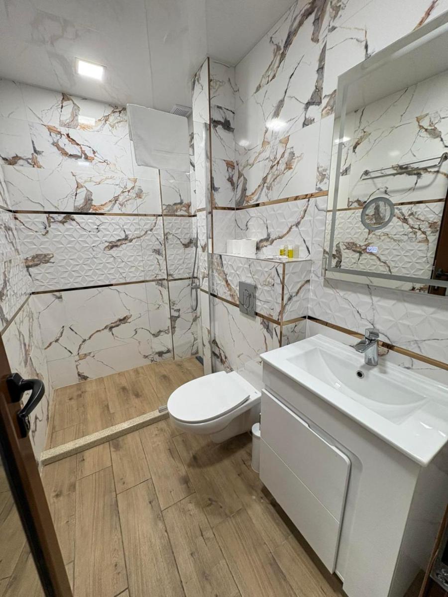 Hotel Fantazia - Housity