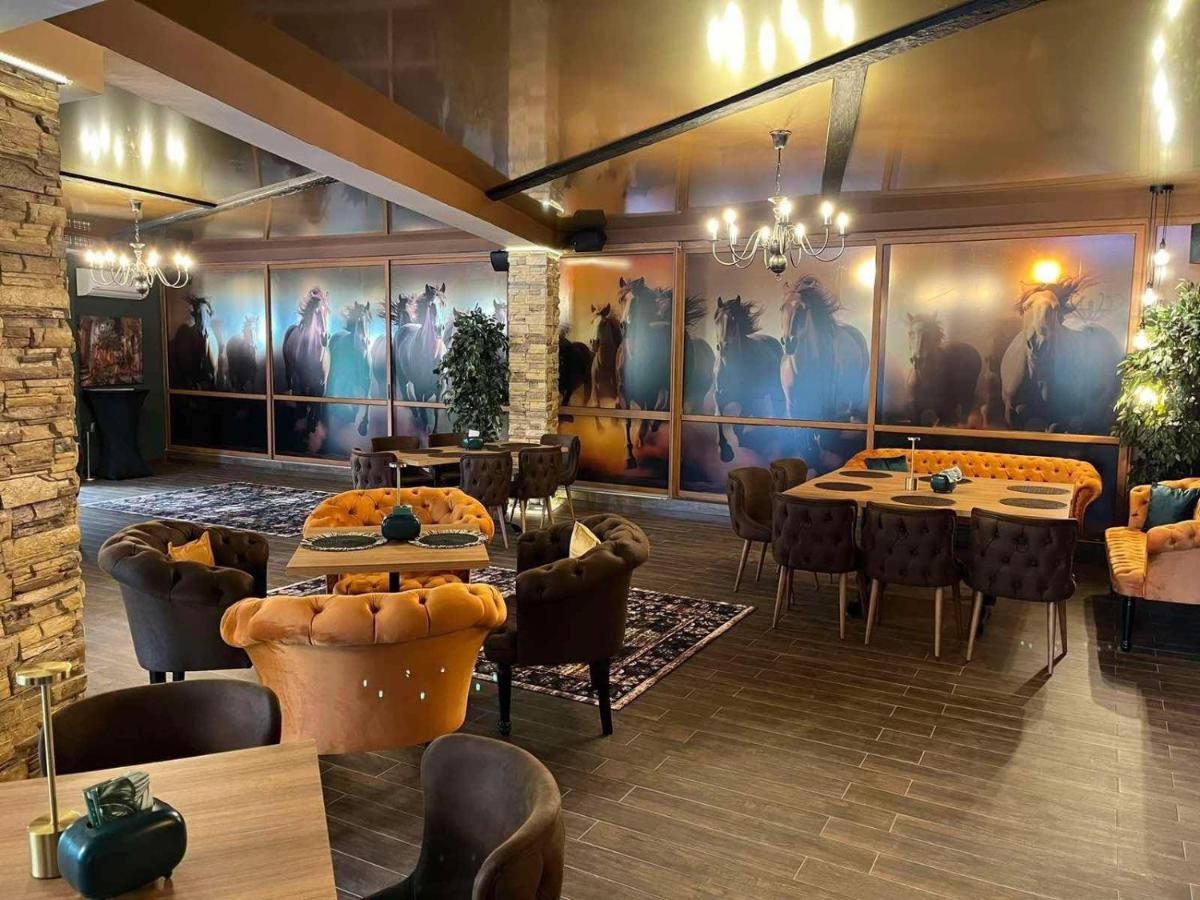 Hotel Fantazia - Housity