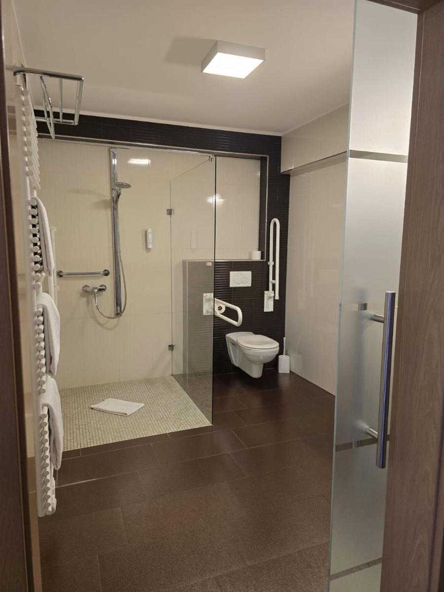 Hotel Bon Repos - Housity