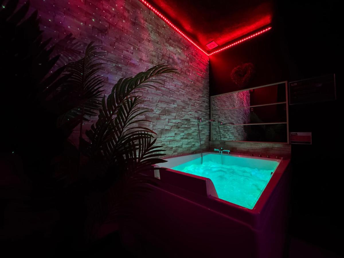 LOVE ROOM Adulte Only - Hizvo