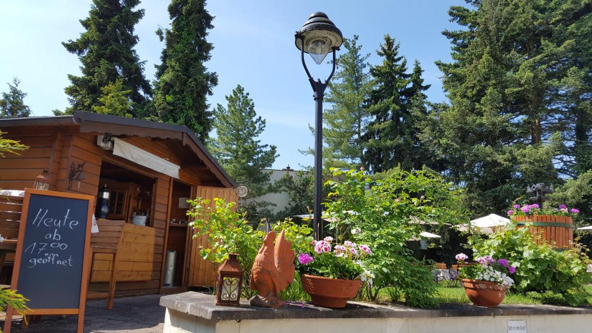 Hotel Adler - Housity