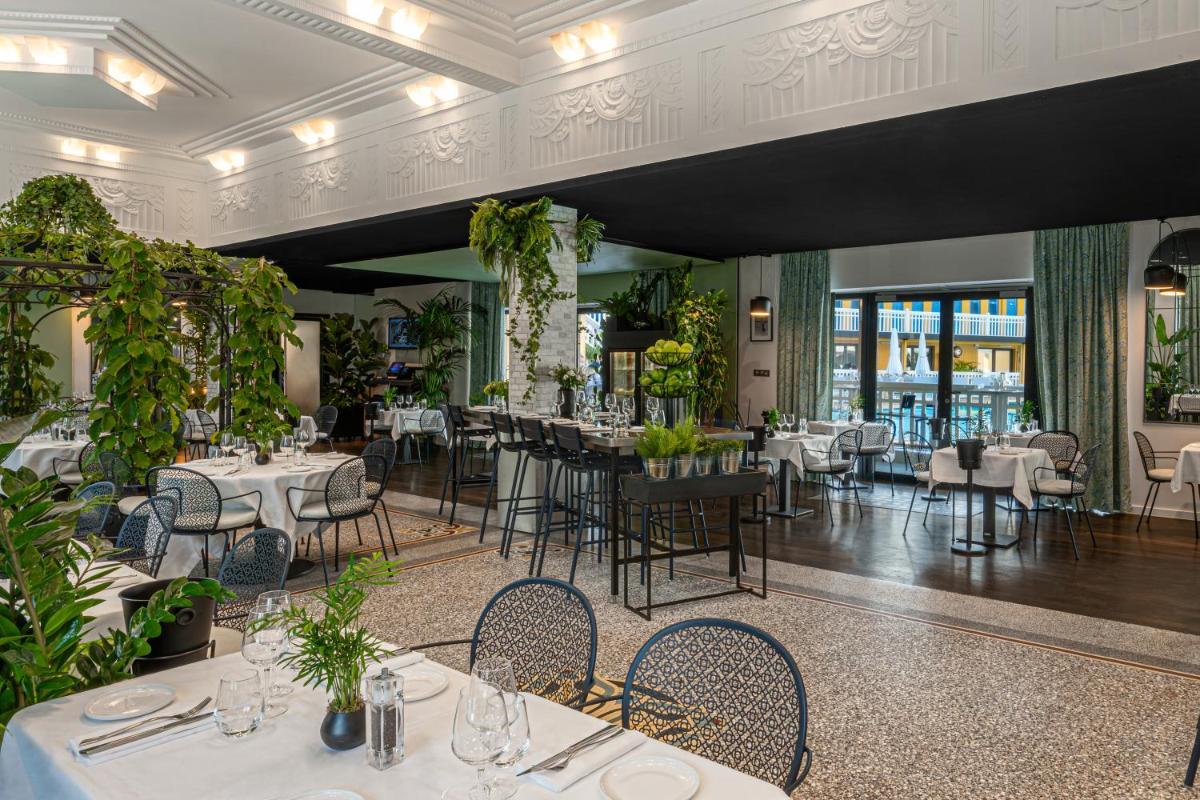 Restaurant ou autre lieu de restauration dans l'établissement Molitor Hotel & Spa Paris - MGallery Collection