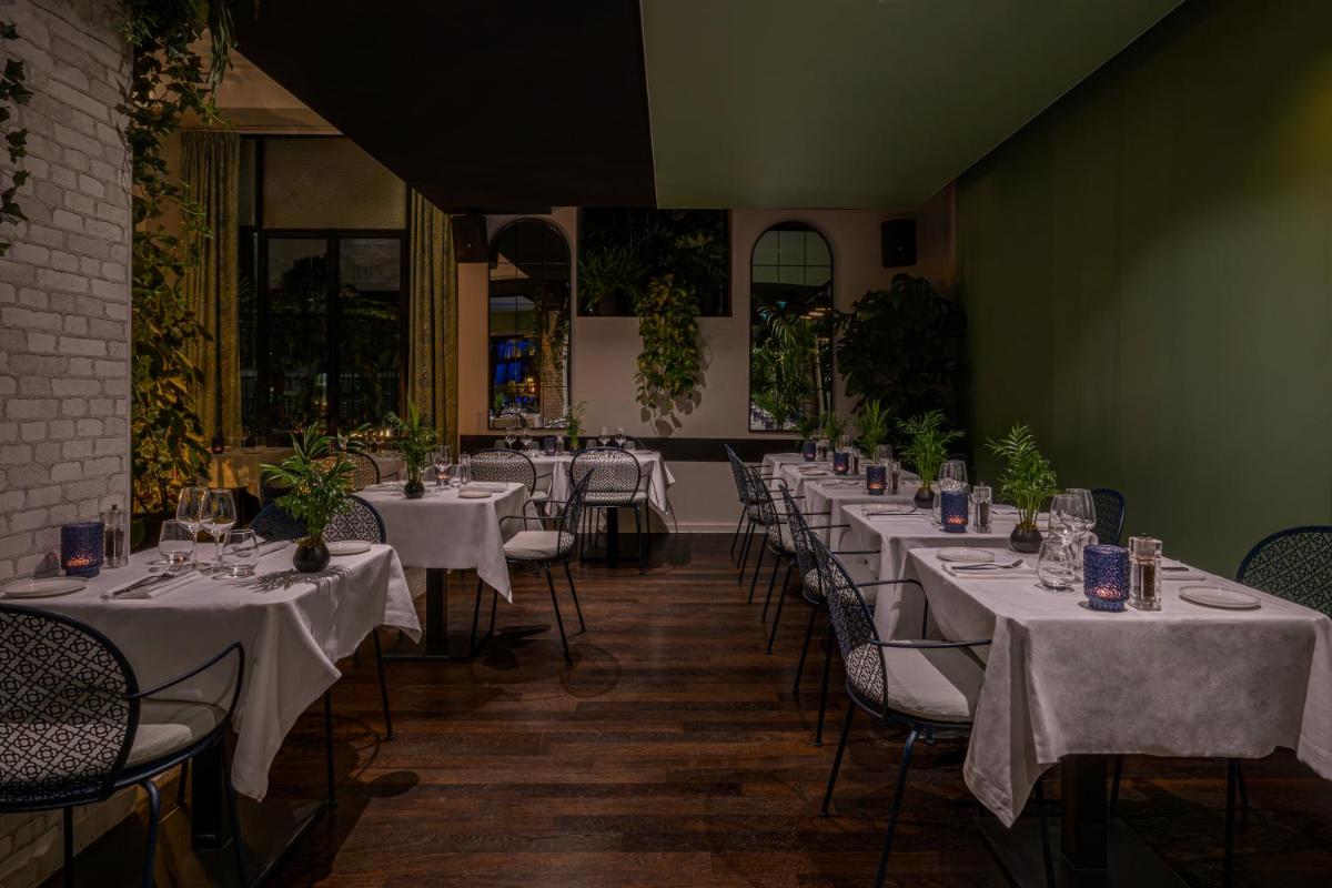 Restaurant ou autre lieu de restauration dans l'établissement Molitor Hotel & Spa Paris - MGallery Collection