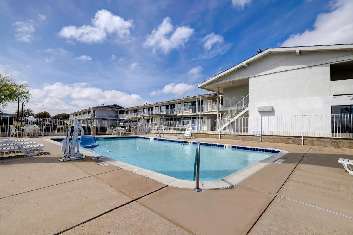 Motel 6 Denton, TX - UNT - Housity