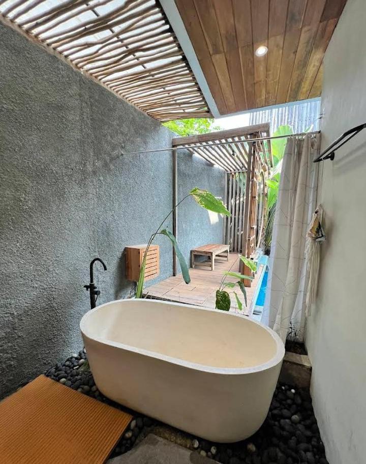 Akaya Villas Solo - Housity