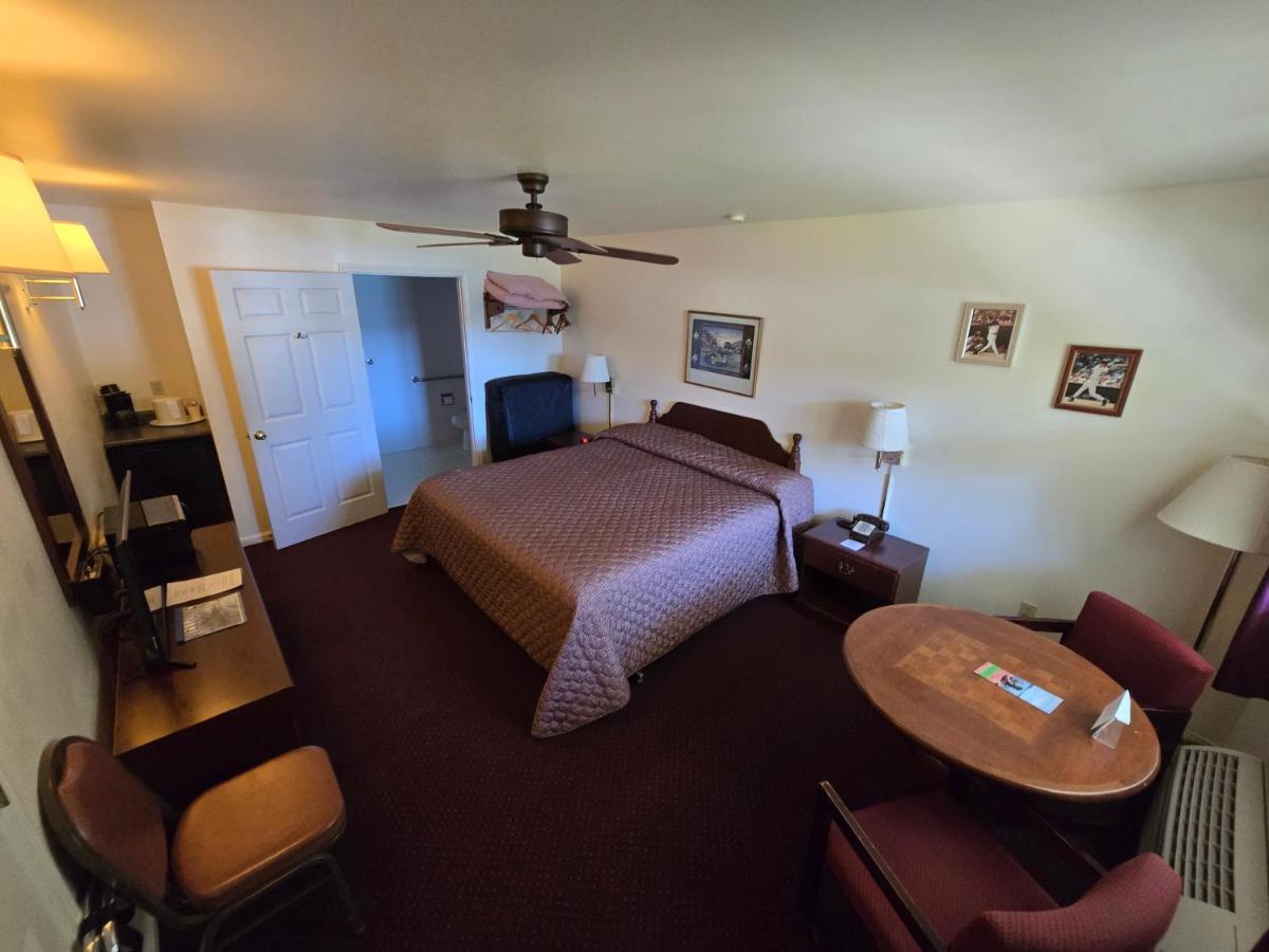 Lake View Motel - Housity