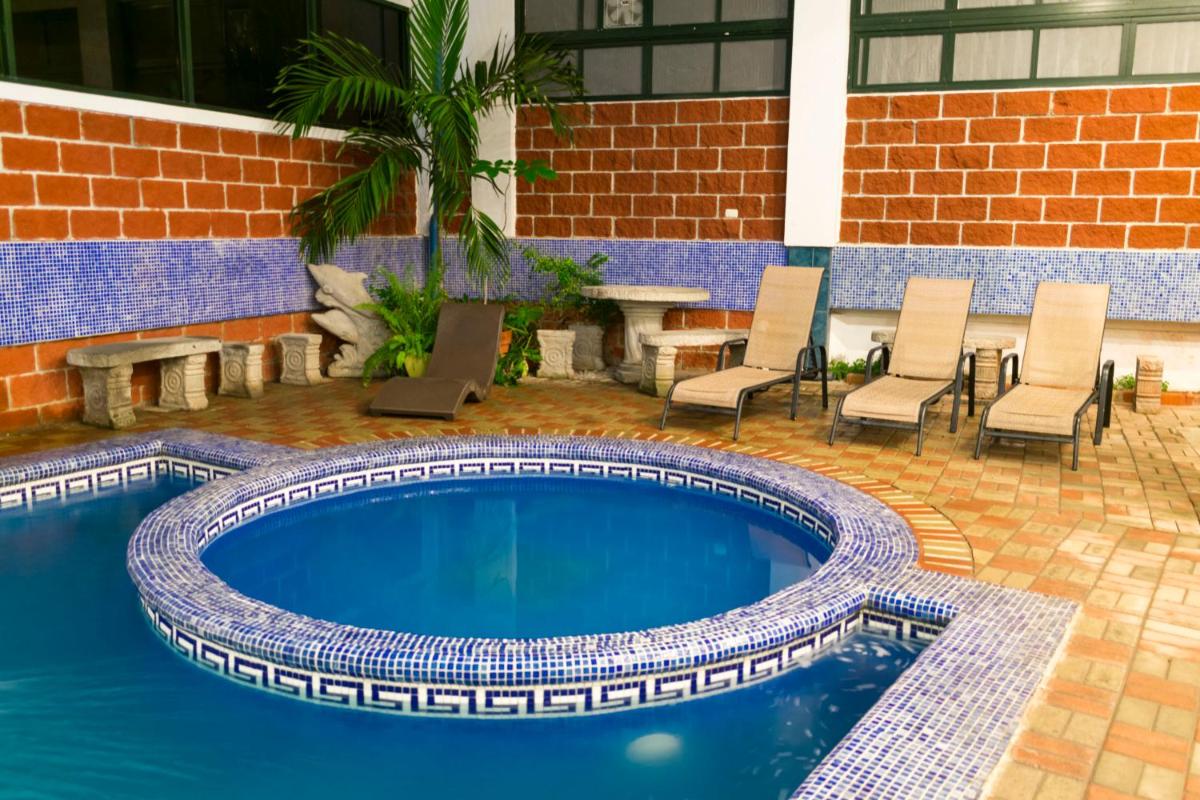 Hotel Puntarenas Beach - Housity