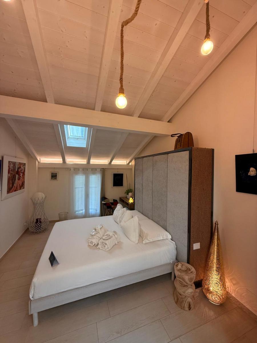 ROOMS,REGGIO AFFITTACAMERE con Bagno Privato, TV, Clima , Wi-Fi - Housity