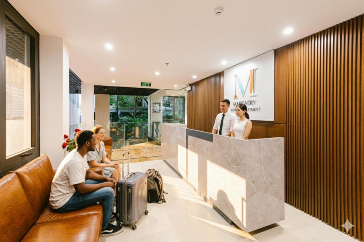 Margaery Boutique Apartment & Skyon9 Rooftop Bar - Housity