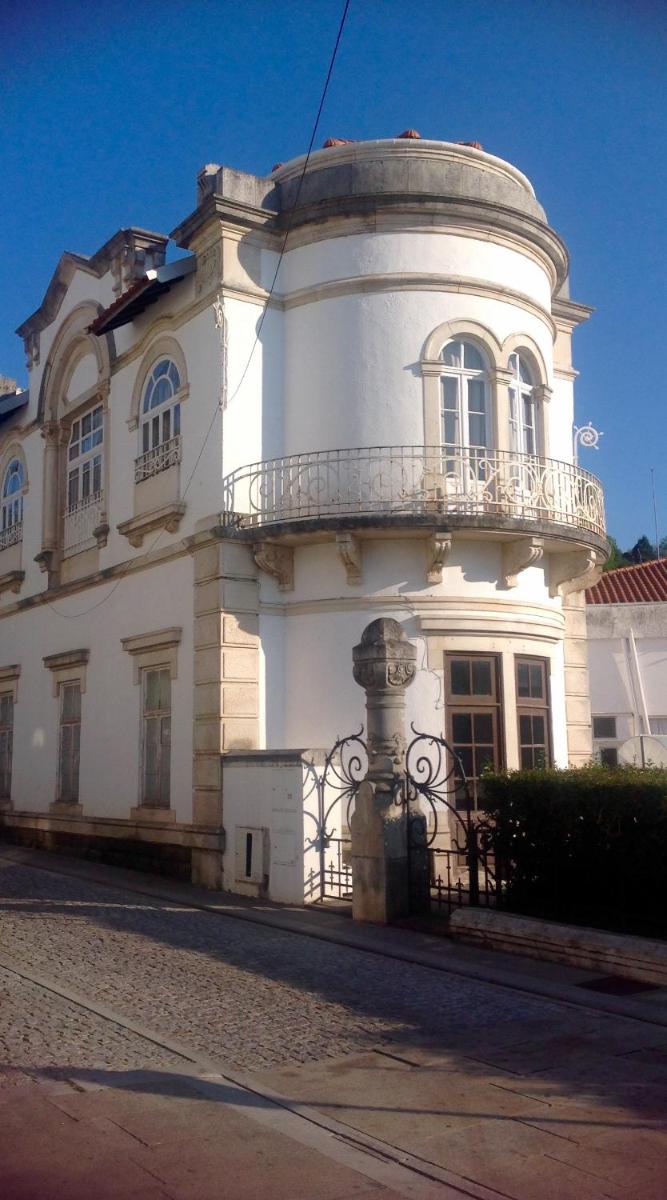 Rosa Biscoito Suites - Housity