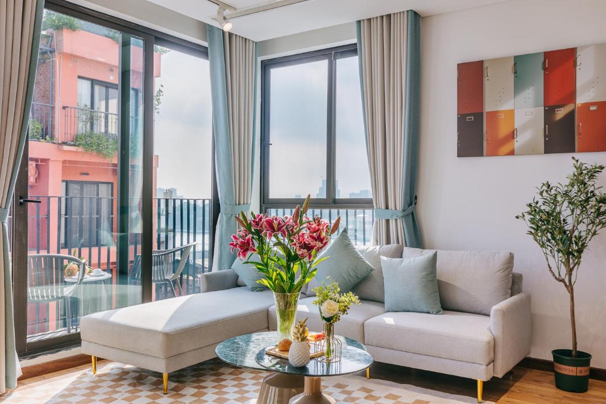 Margaery Boutique Apartment & Skyon9 Rooftop Bar - Housity