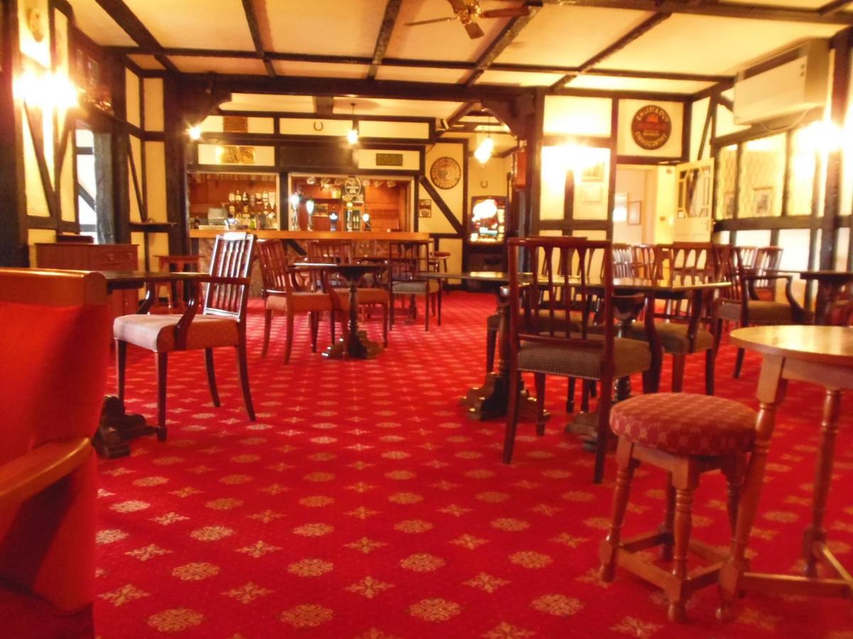 Potters International Hotel - Housity