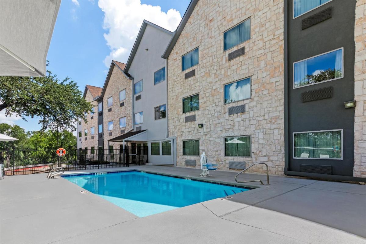 Spark by Hilton Round Rock - Housity