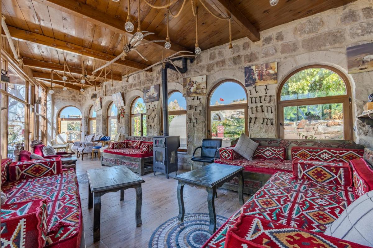 Kayatas Cave Suites - Hizvo