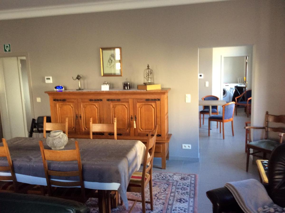 Corversy's House - Housity