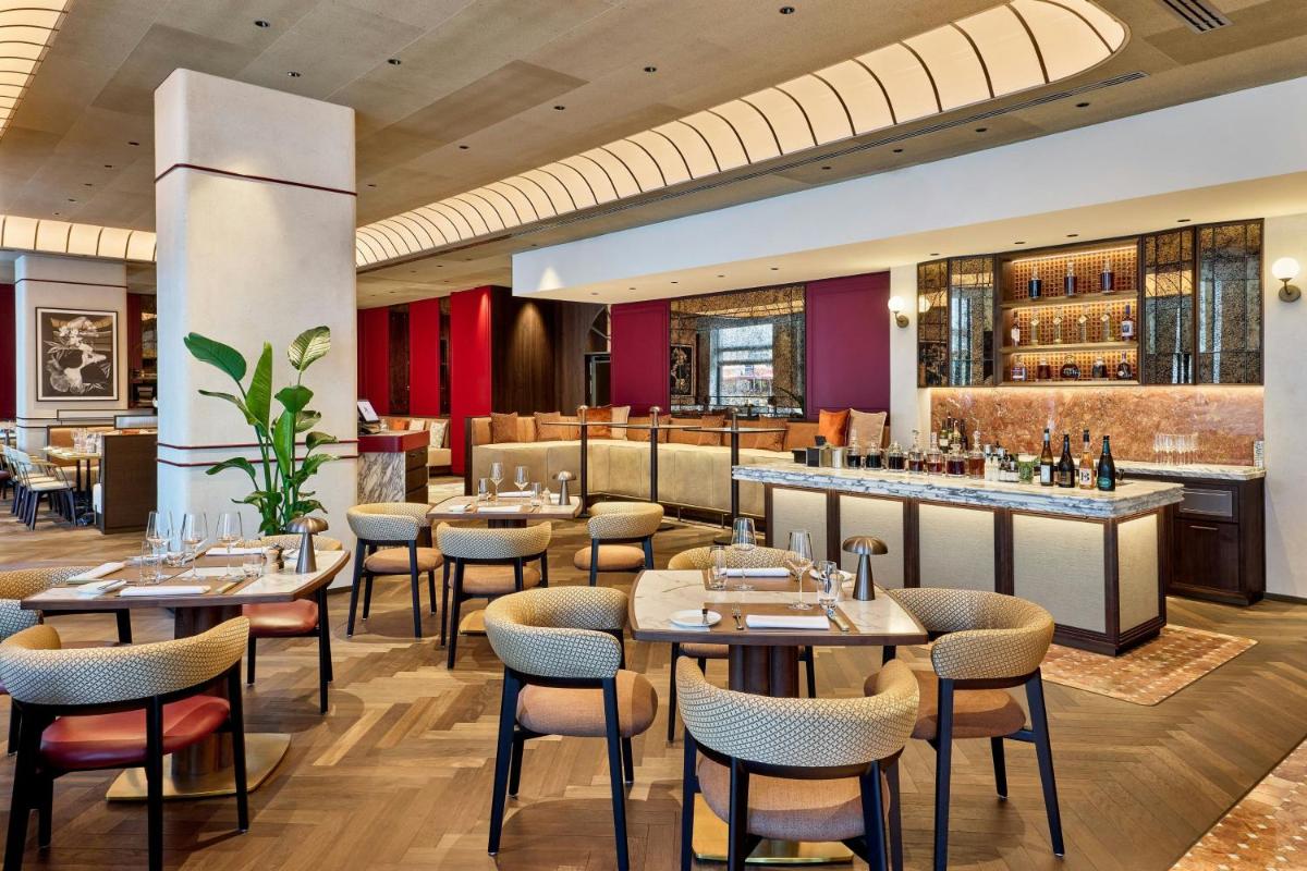 Getränke in der Unterkunft Berlin Marriott Hotel