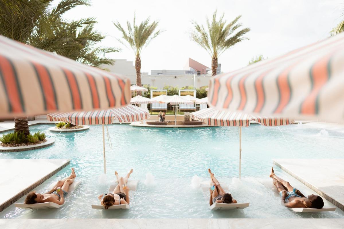 Garden District Hotel - Housity