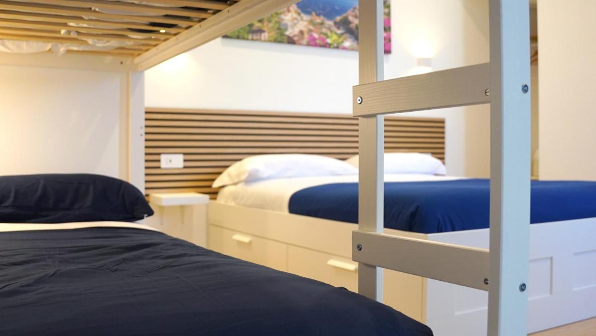 Little Suites Pompeii - Housity