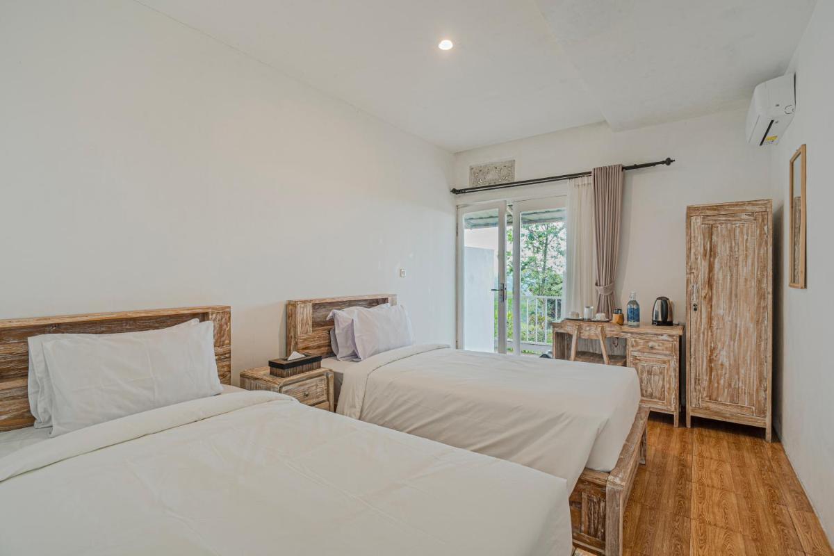 Santya Loka Lodge & Twin Waterfall - Housity