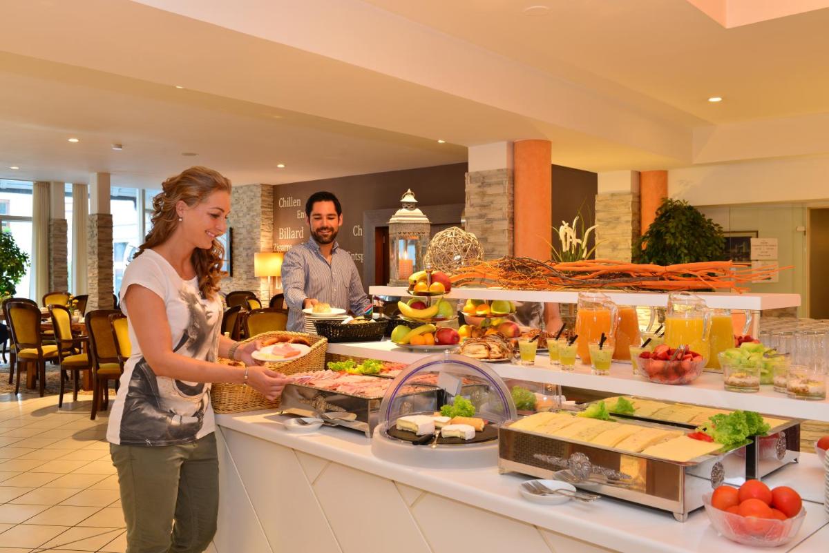 Lobinger Hotel Weisses Ross - Housity