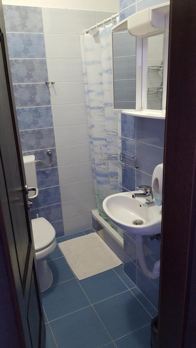 Hostel Kristal - Housity