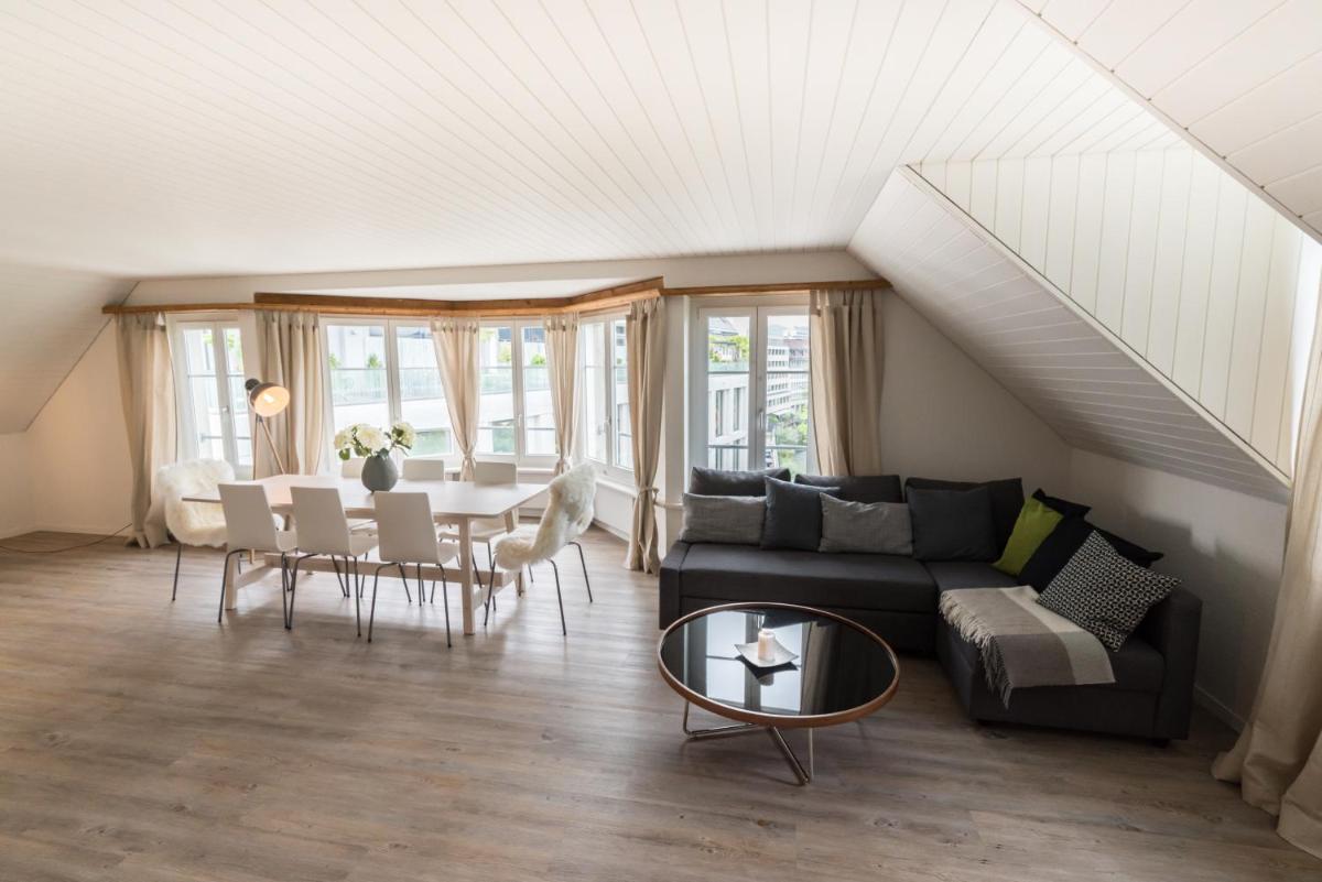 Löwenplatz Apartment near Station by Airhome - Housity