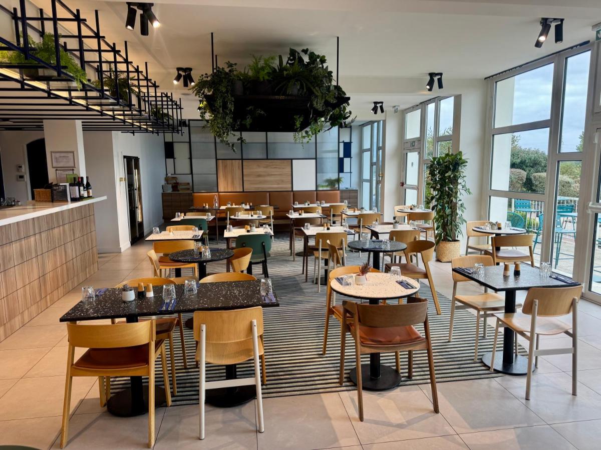 Mercure Rouen Val de Reuil - Housity