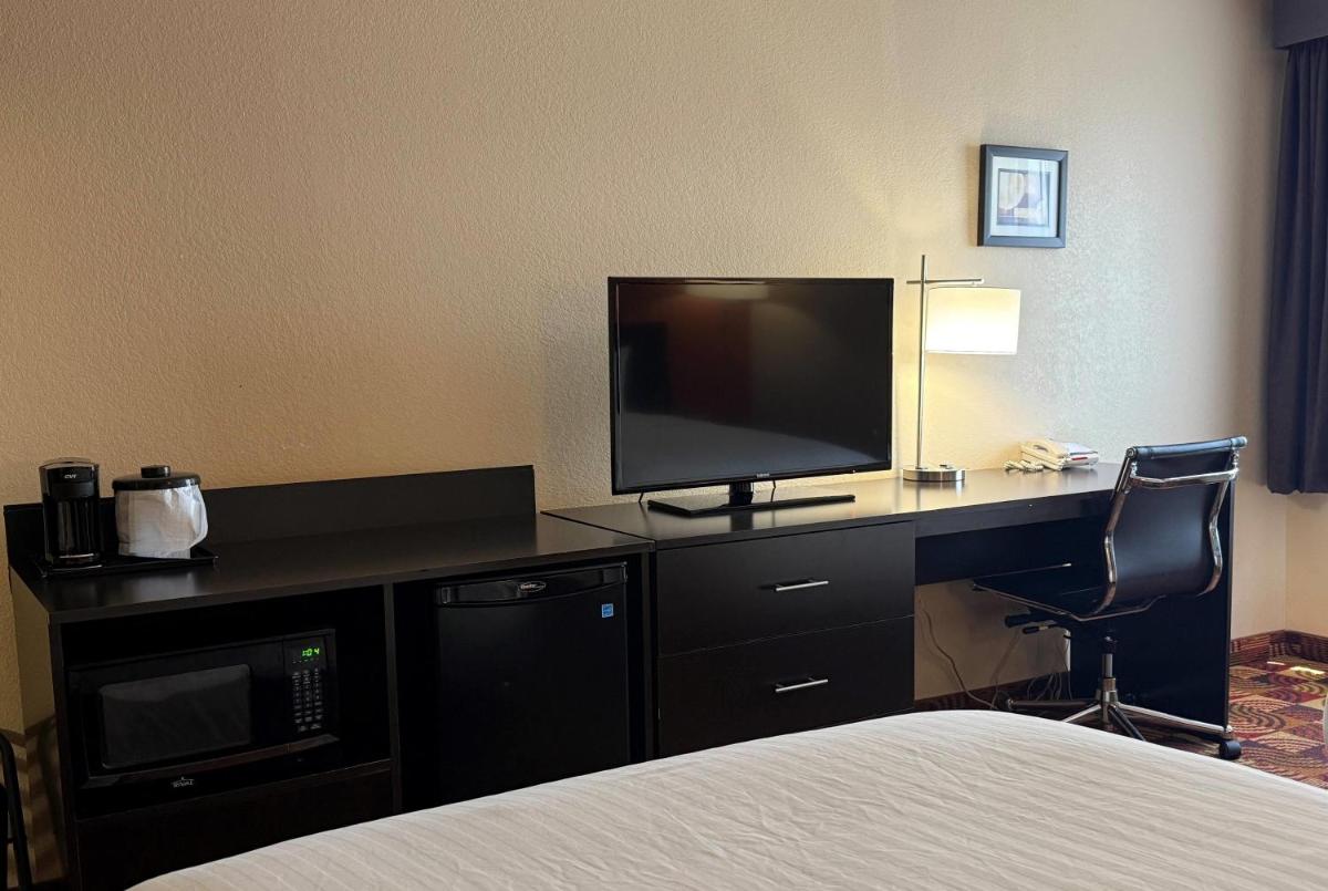 Baymont by Wyndham Plainfield/ Indianapolis Arpt Area - Housity