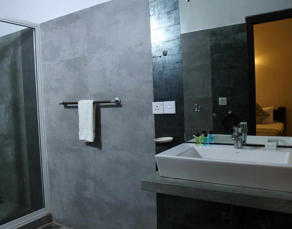 Hikka Beach Flat - Hizvo