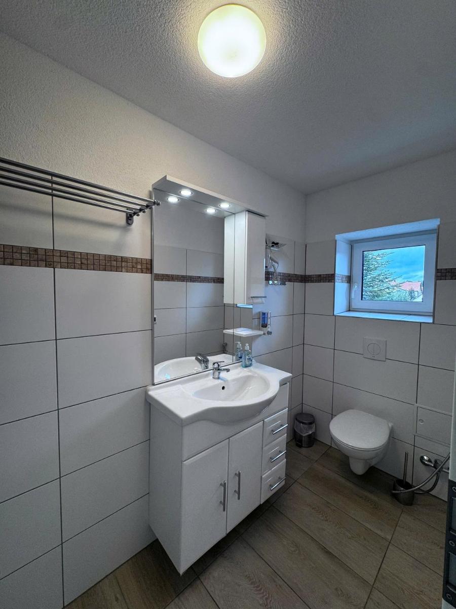 Asiatisches Landhaus Pension - Housity