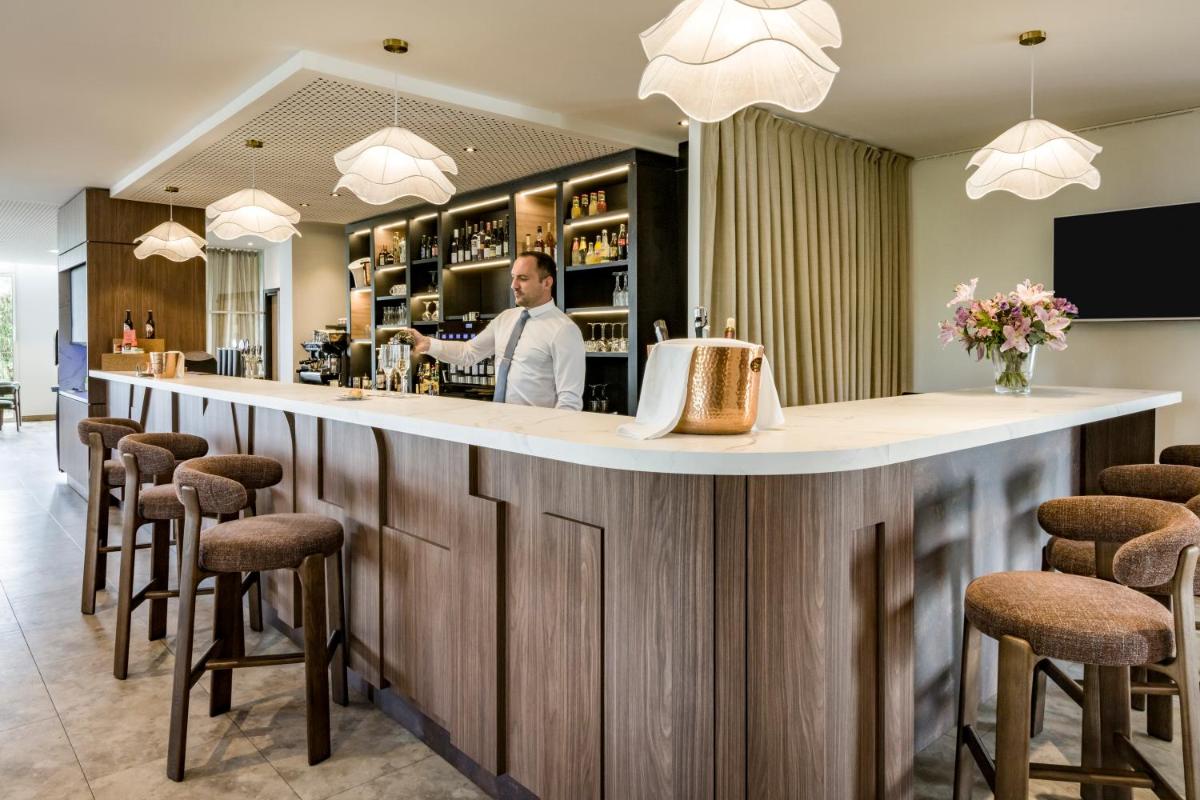 Mercure Chartres Est - Hizvo