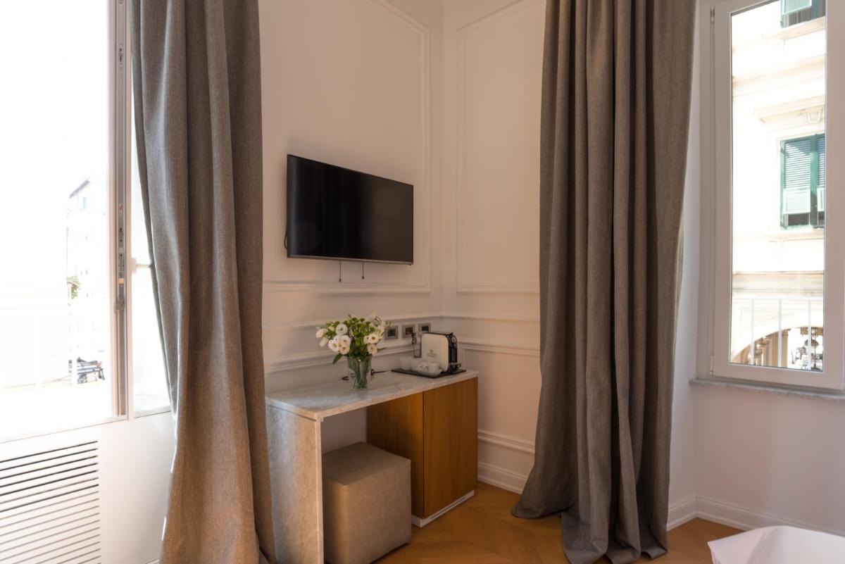 Via Chiodo Luxury Rooms - Housity