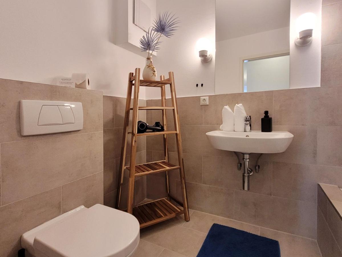 Ferienwohnung mit Meerblick und Terrasse - Nur 50 Meter zum Strand - inklusive eigenem Parkplatz und Fahrradunterstellplatz - Housity