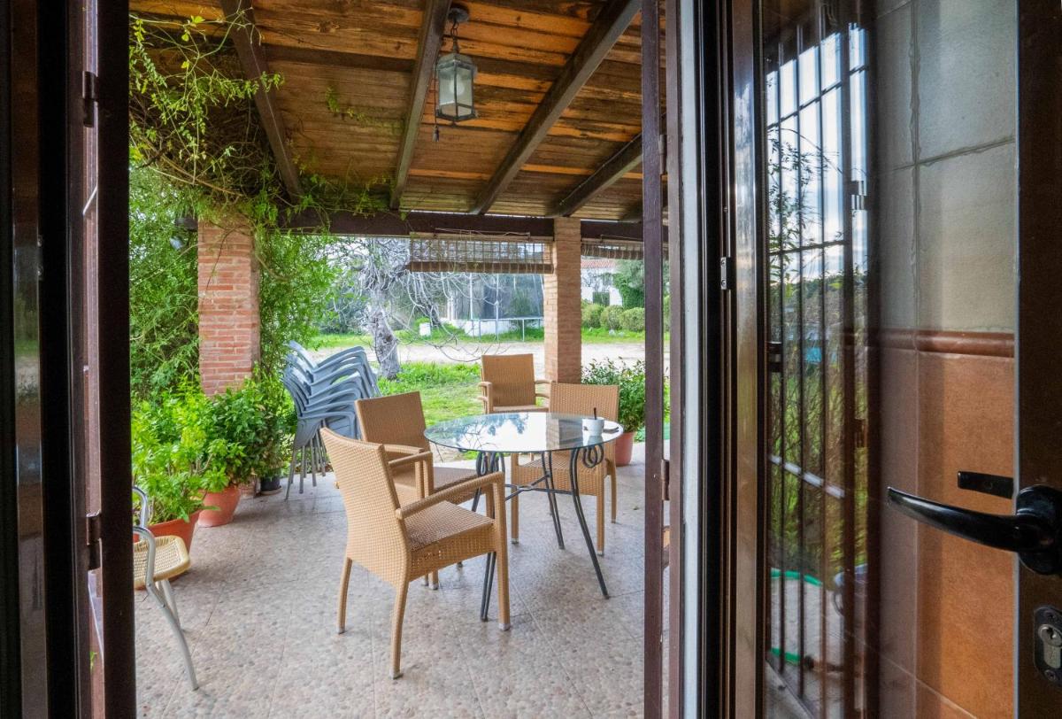 Casas Rurales Los Montes - Housity