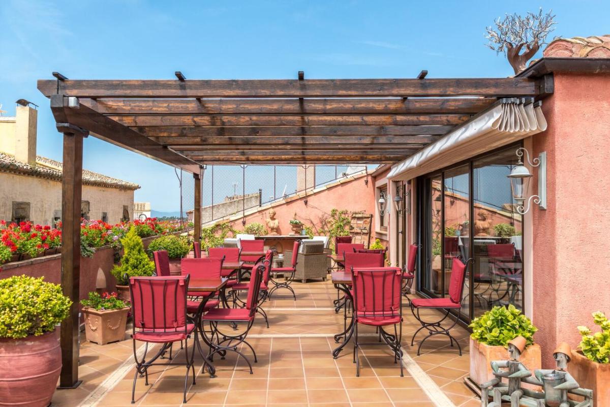 Un balcón o terraza de Hotel Sa Calma