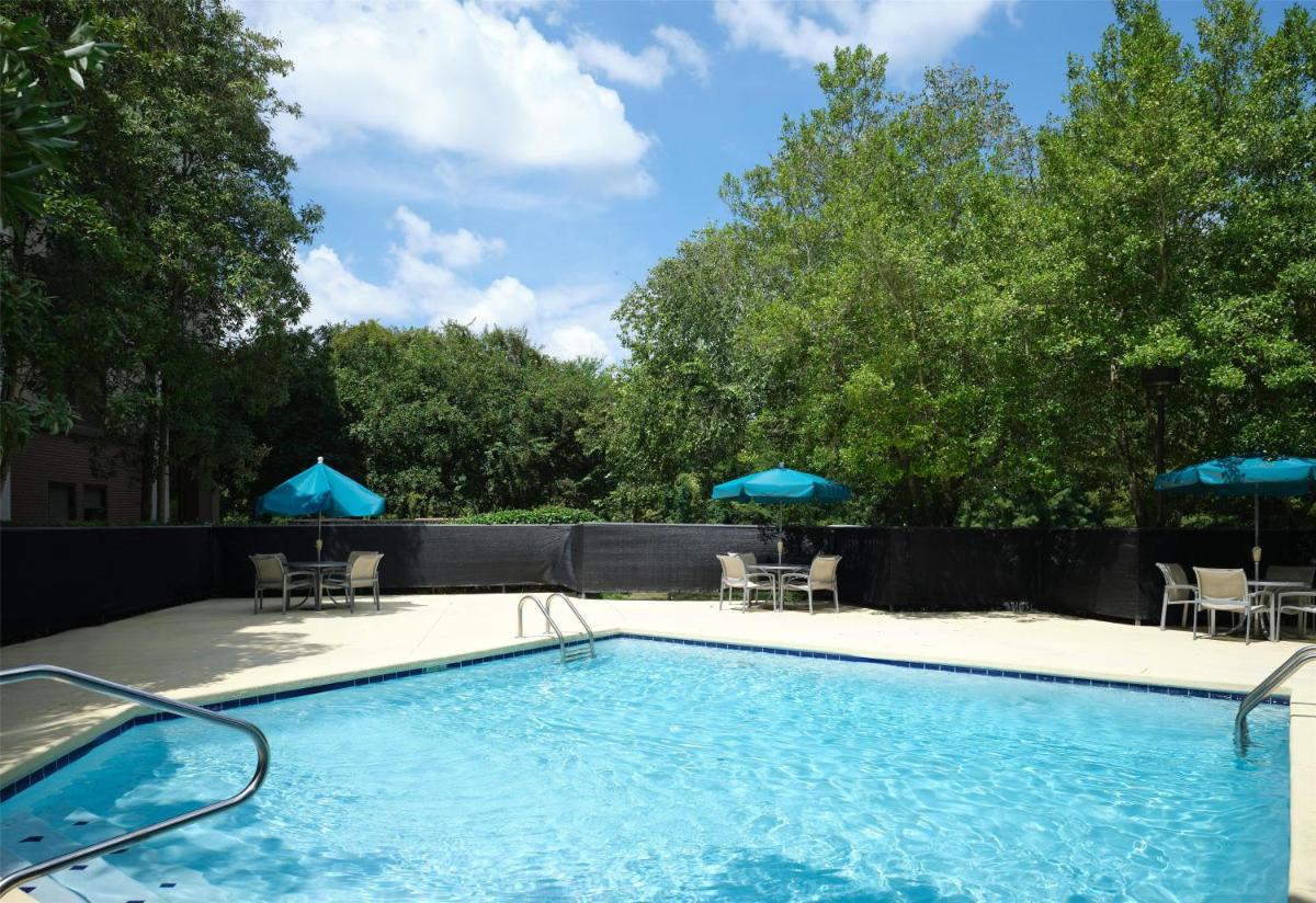 Hampton Inn Meridian - Housity