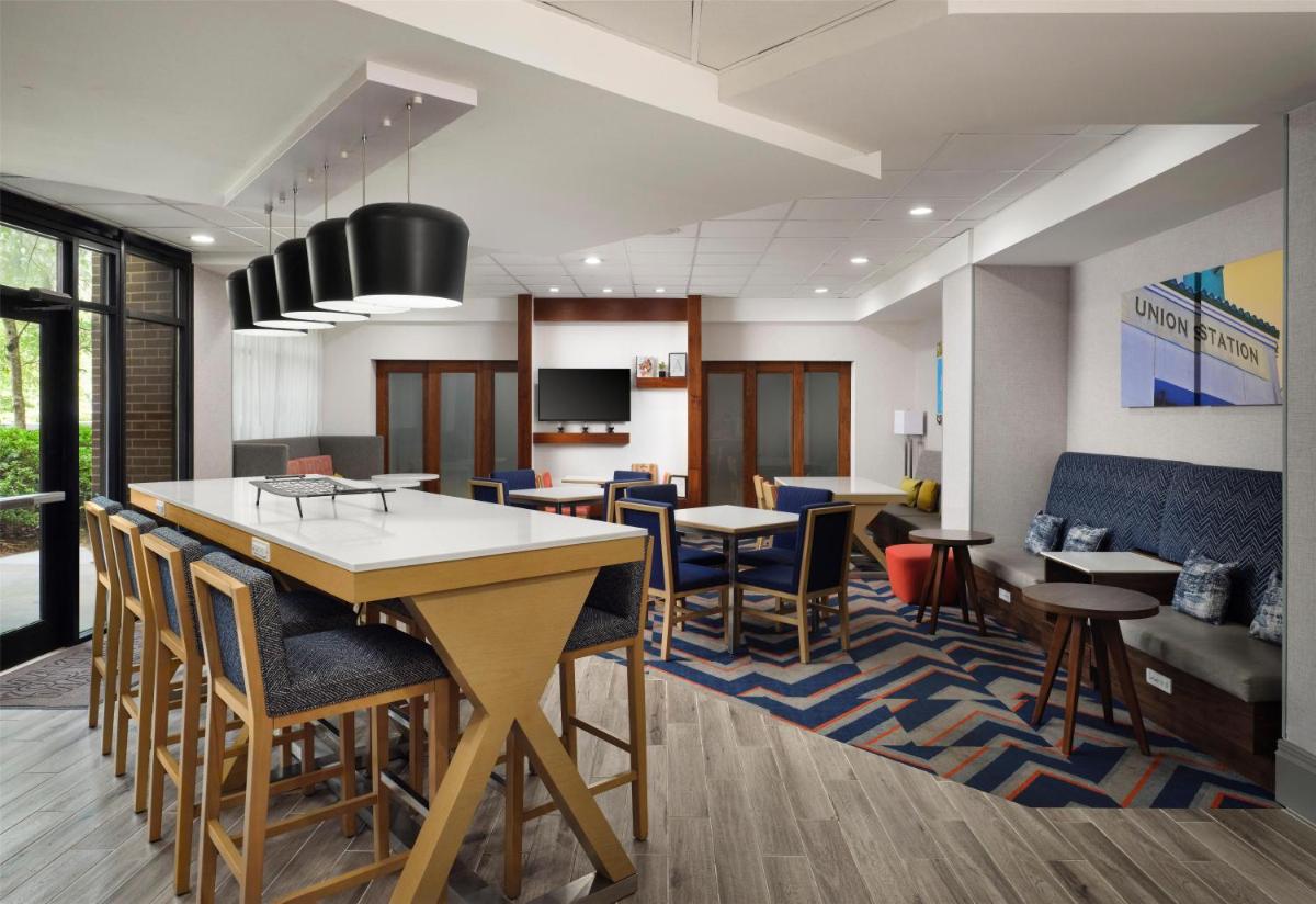 Hampton Inn Meridian - Housity