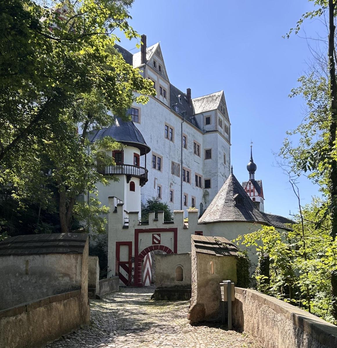 Das Muldenschlösschen - Ihr Landhaus B&B am Schloss - Housity