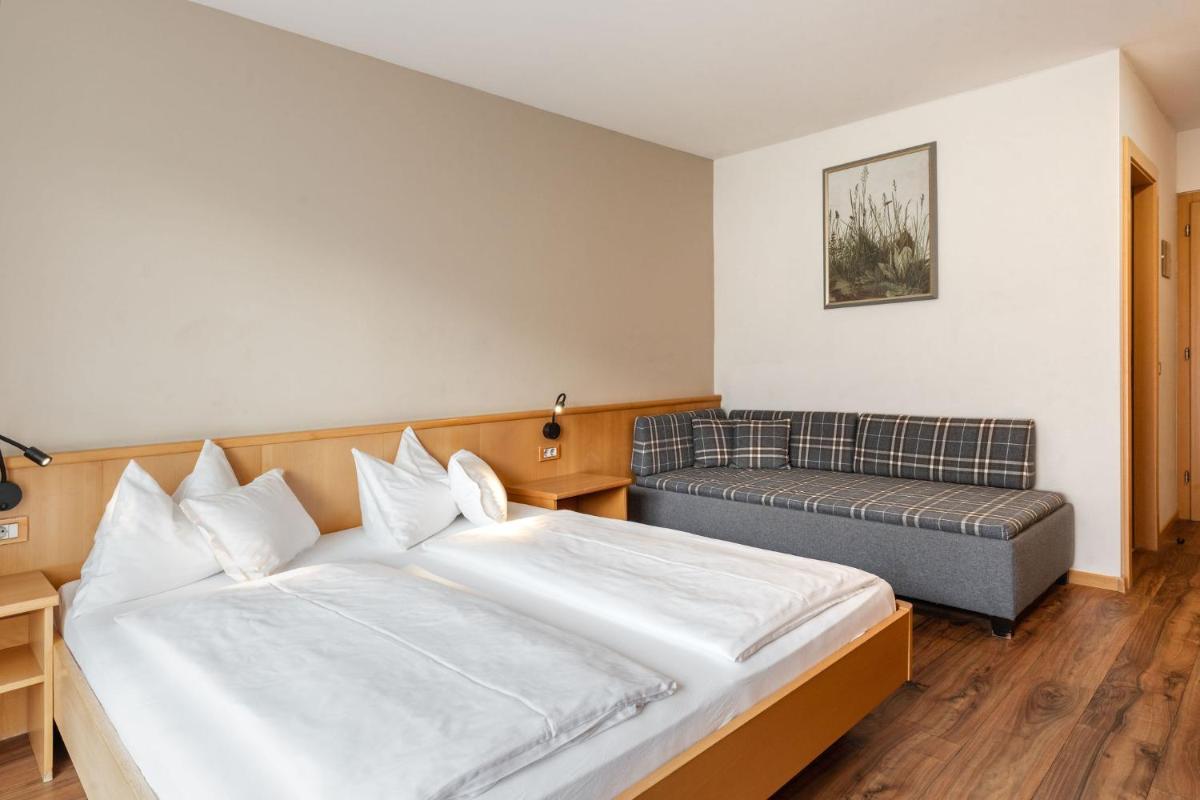 Hotel Brenner - Stop & Go - Housity